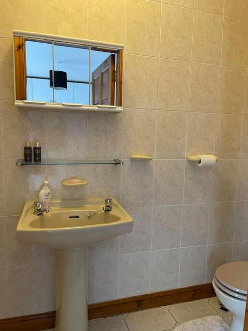 Sonas Seaside Apartment Galway Buitenkant foto