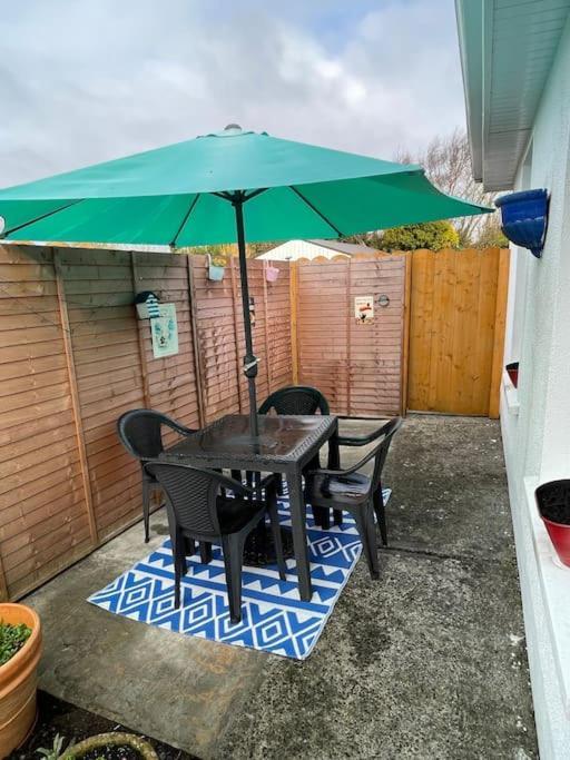 Sonas Seaside Apartment Galway Buitenkant foto
