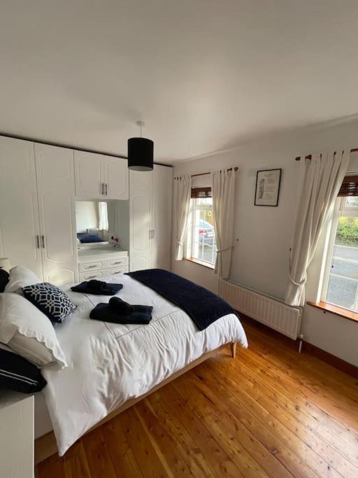 Sonas Seaside Apartment Galway Buitenkant foto