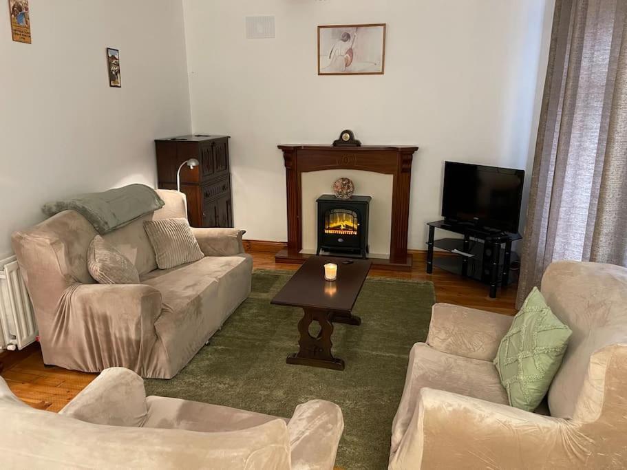 Sonas Seaside Apartment Galway Buitenkant foto